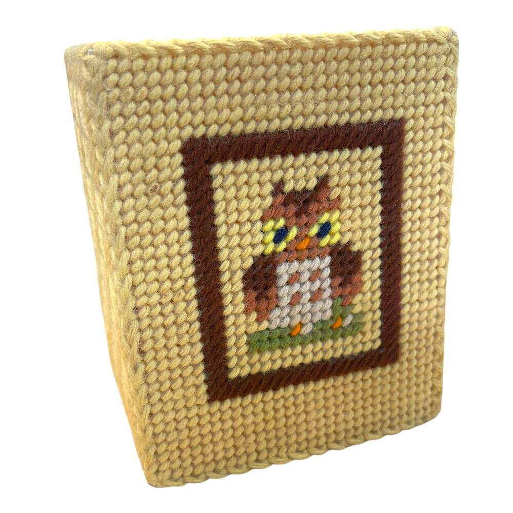 Vintage Handmade Yarn Wrapped Owl Tissue Box Cover Plastic Canvas